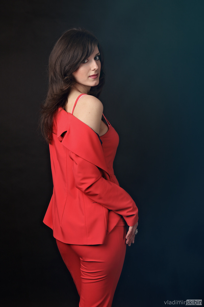 Женские, мужские и детские портреты в студии. Профессиональный фотограф в Белгороде Владимир Скибин