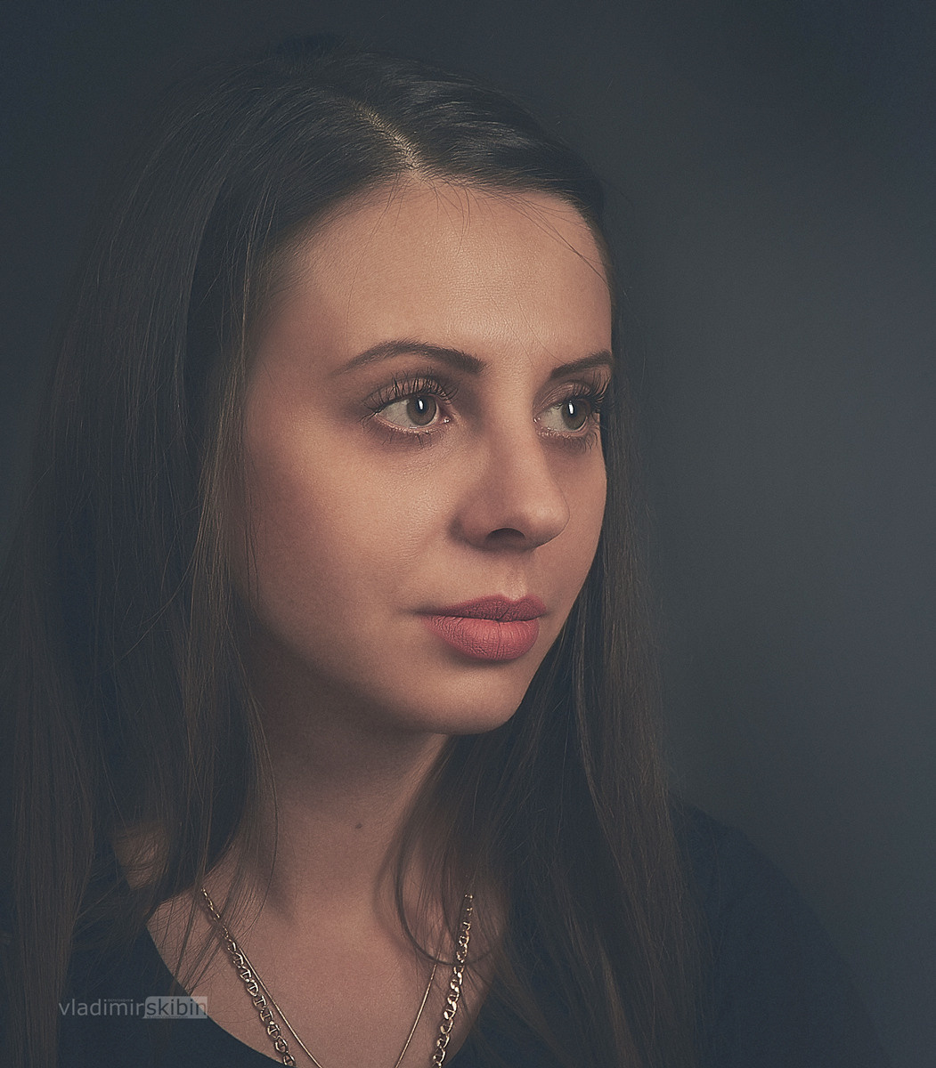 Женские, мужские и детские портреты в студии. Профессиональный фотограф в Белгороде Владимир Скибин
