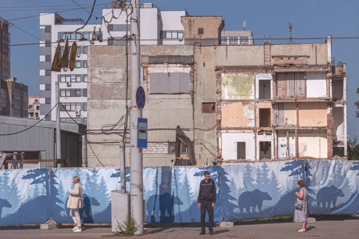 How to eat at night (ongoing). Photographer, Documentary and Art