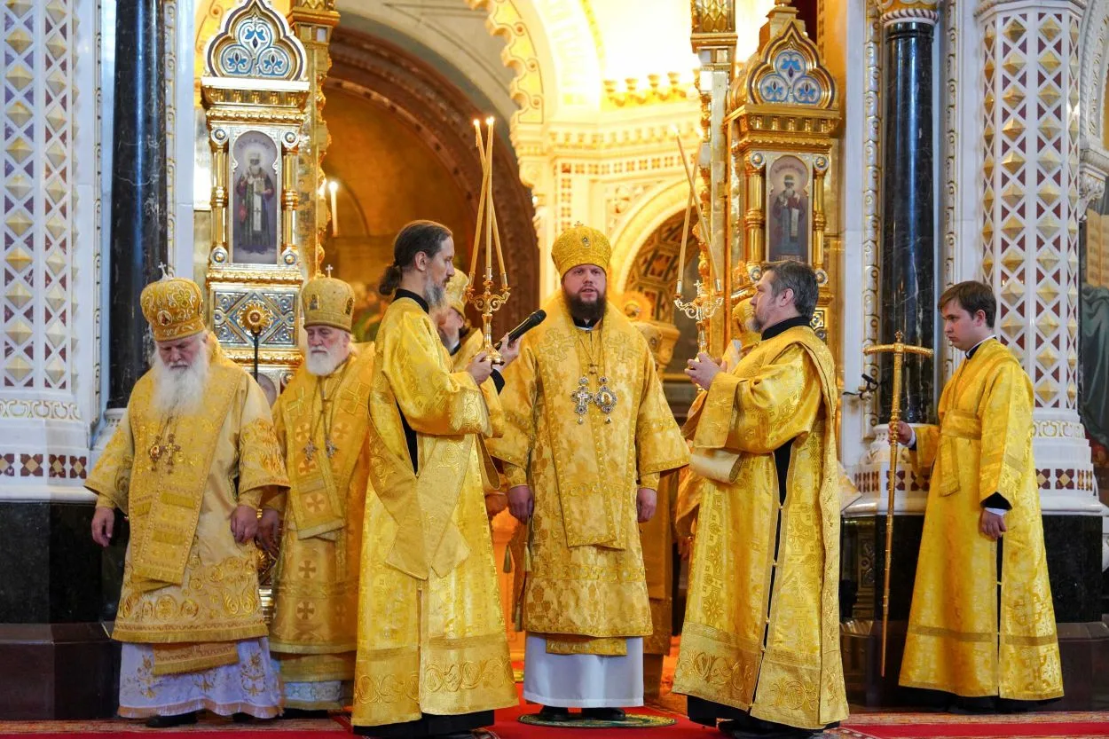 МИТРОПОЛИТ ИГНАТИЙ ПРИНЯЛ УЧАСТИЕ В БОЖЕСТВЕННОЙ ЛИТУРГИИ И ТОРЖЕСТВАХ В ДЕНЬ ТЕЗОИМЕНИТСТВА СВЯТЕЙШЕГО ПАТРИАРХА КИРИЛЛА. Саратовское Северо-Западное благочиние