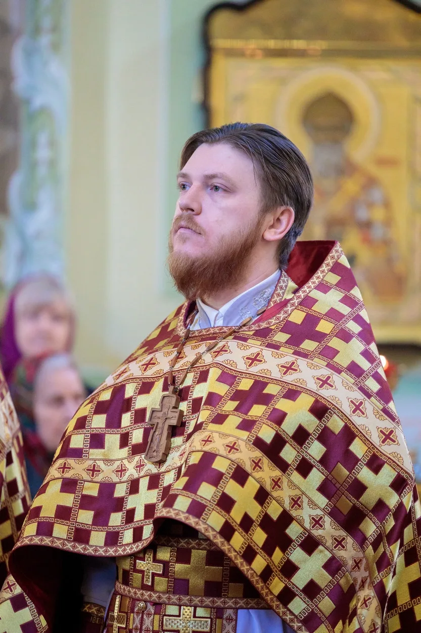 МИТРОПОЛИТ ИГНАТИЙ СОВЕРШИЛ БОЖЕСТВЕННУЮ ЛИТУРГИЮ В ПОКРОВСКОМ СОБОРЕ. Саратовское Северо-Западное благочиние