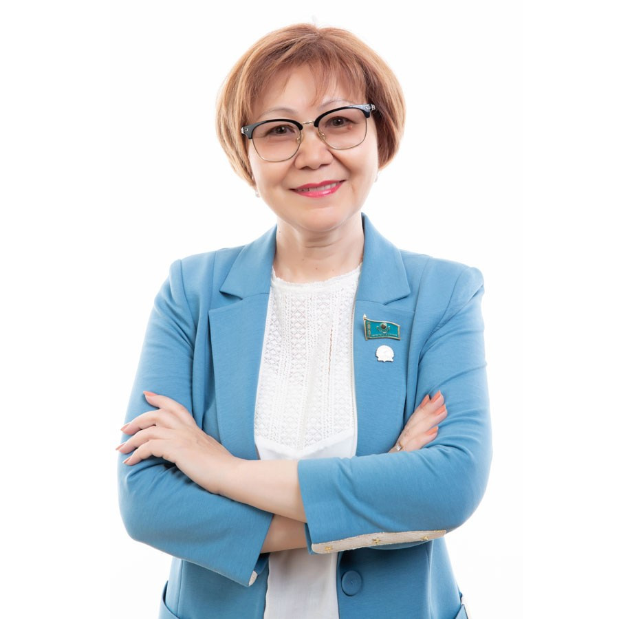 Деловой (бизнес) портрет. Фотостудия Алматы. Фотосъемка Алматы. Фотосессия Алматы. Фотокурсы. Обучение фотографии. Аренда студии