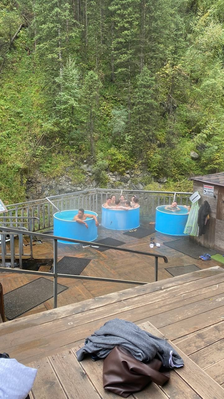 Экскурсия и тур на горячие источники Алмарасан и водопад Аюсай из Алматы