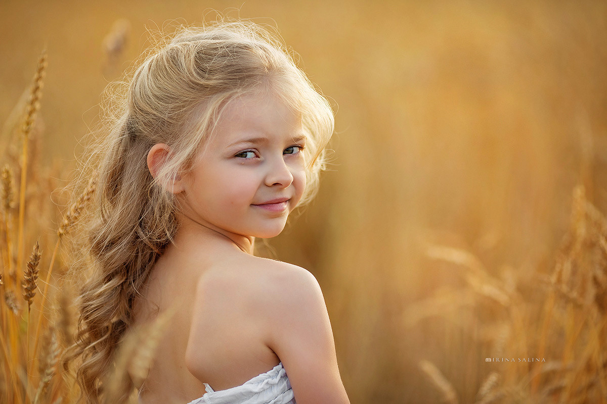 Фотосессия в пшенице. Детский и семейный фотограф в Екатеринбурге