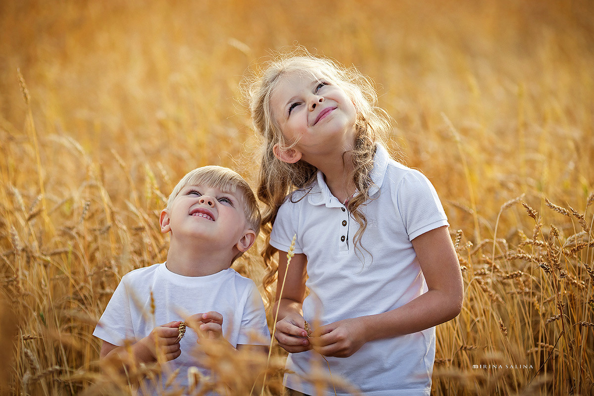 Фотосессия в пшенице. Детский и семейный фотограф в Екатеринбурге