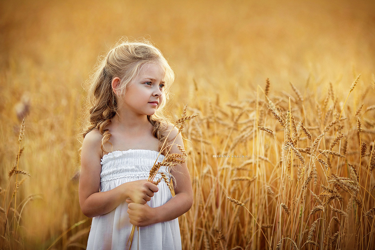 Фотосессия в пшенице. Детский и семейный фотограф в Екатеринбурге
