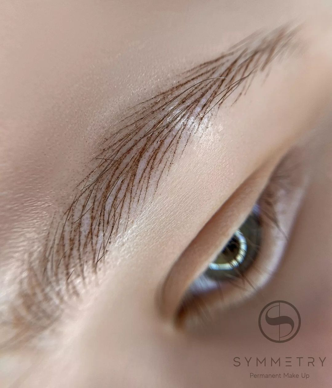 Ксения Старшинова перманентный макияж. Студия перманентного макияжа, косметологии и массажа SYMMETRY в Москве, м. Киевская