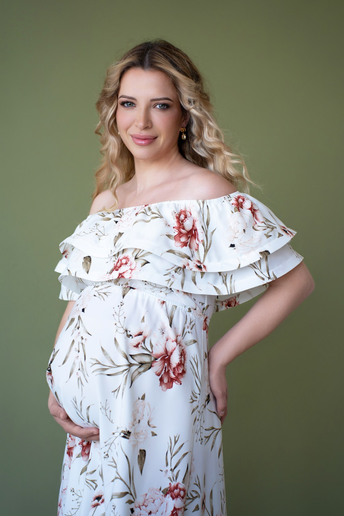 фотосессия беременной девушки в студии