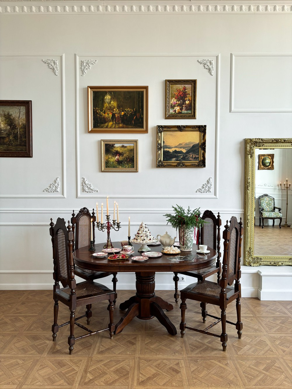 Фотостудии с новогодним интерьером в Краснодаре 2026. Фотограф ню Краснодар Александра Тимофеева