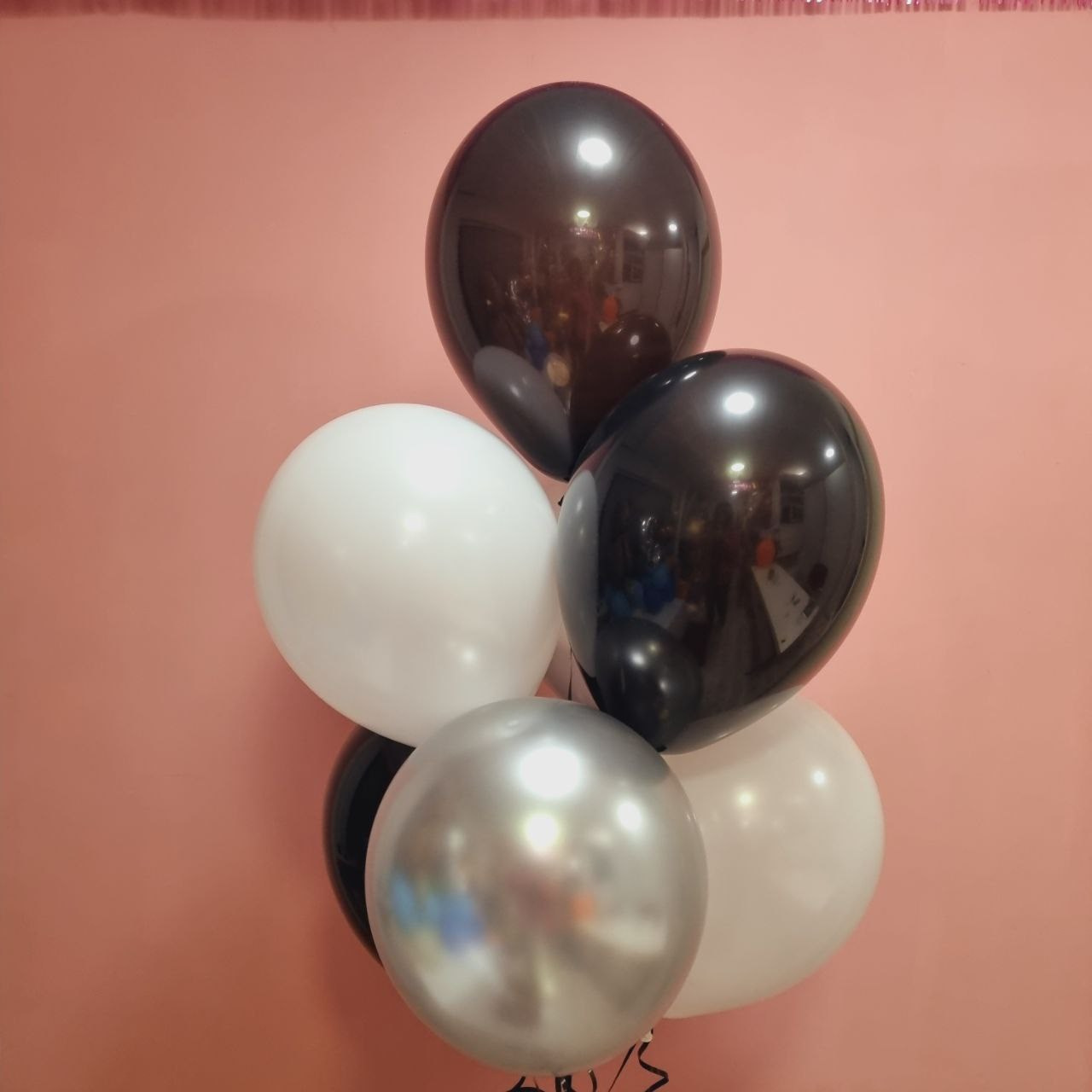 Dostava balona Novi Sad Dostava balona Beograd. Шары с гелием, фотозоны Нови Сад Белград. Balone i dekoracije od balona Novi Sad Beograd