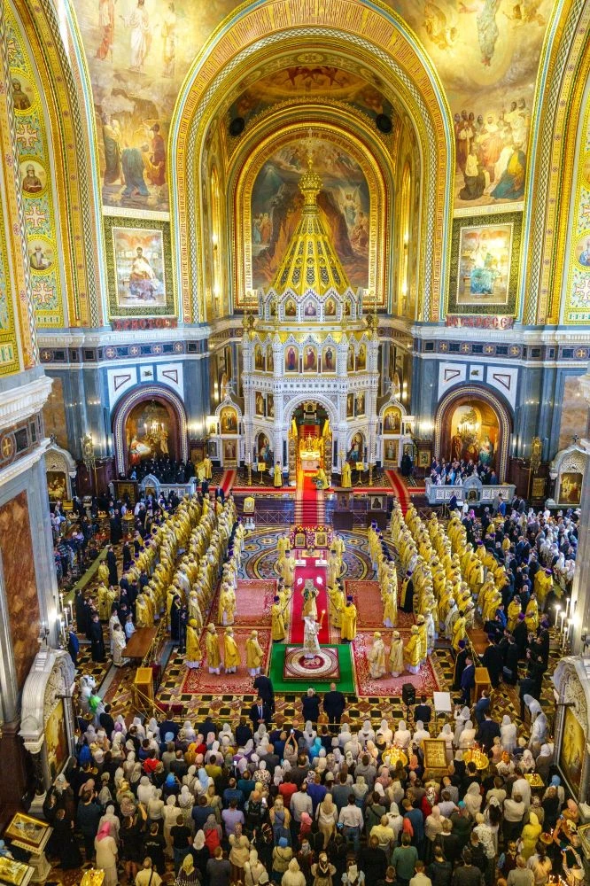 МИТРОПОЛИТ ИГНАТИЙ ПРИНЯЛ УЧАСТИЕ В БОЖЕСТВЕННОЙ ЛИТУРГИИ И ТОРЖЕСТВАХ В ДЕНЬ ТЕЗОИМЕНИТСТВА СВЯТЕЙШЕГО ПАТРИАРХА КИРИЛЛА. Саратовское Северо-Западное благочиние