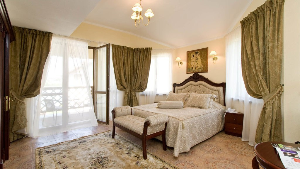 Рекомендуемые отели в Ростове-на-Дону для фотосъемки свадебных сборов