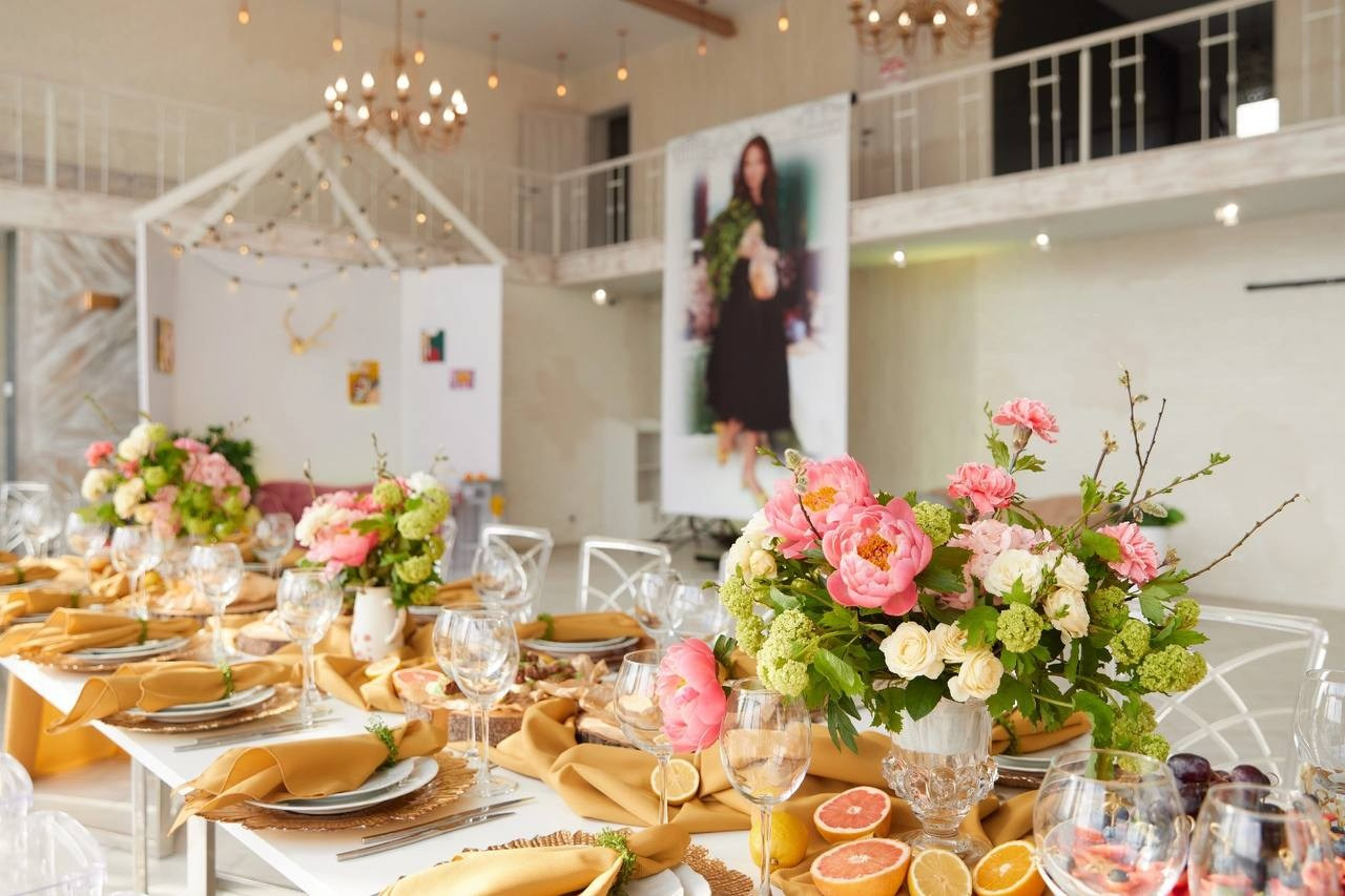 Декор. Подрядчики и друзья сети свадебных площадок House for wedding