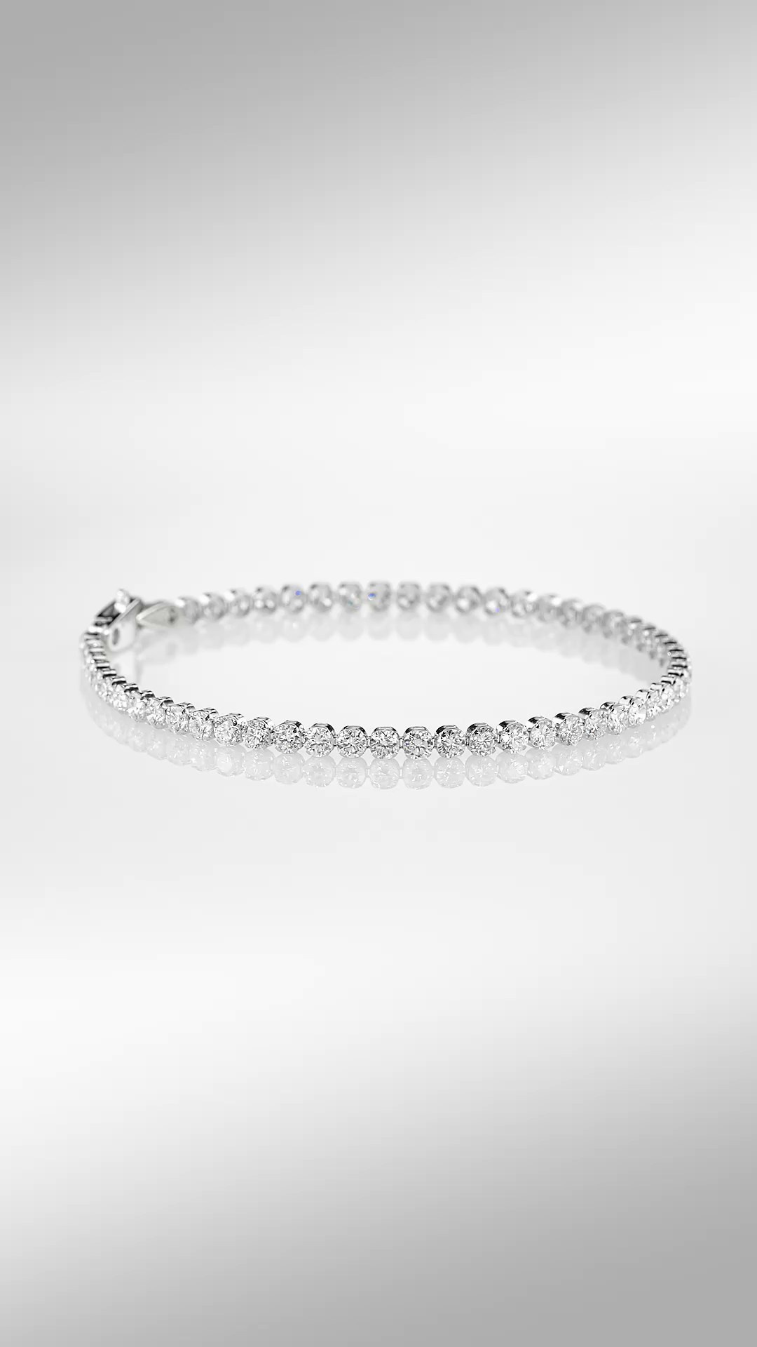 UCCRASHE — предметная фото и видео съёмка в Москве