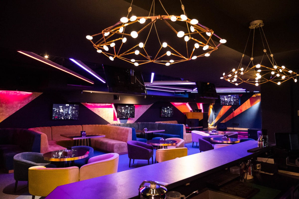 Lights караоке. Фотопортал RClub — освещение ресторанной, светской и клубной жизни Москвы
