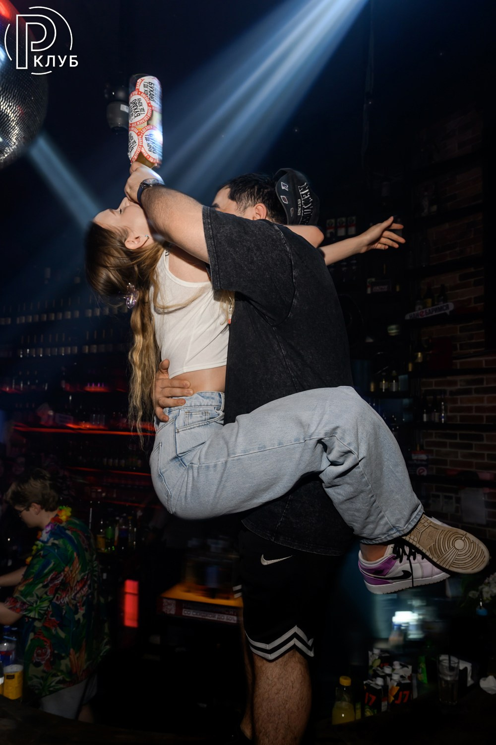 Небар Пятницкая 22.08.26. Фотопортал RClub — освещение ресторанной, светской и клубной жизни Москвы