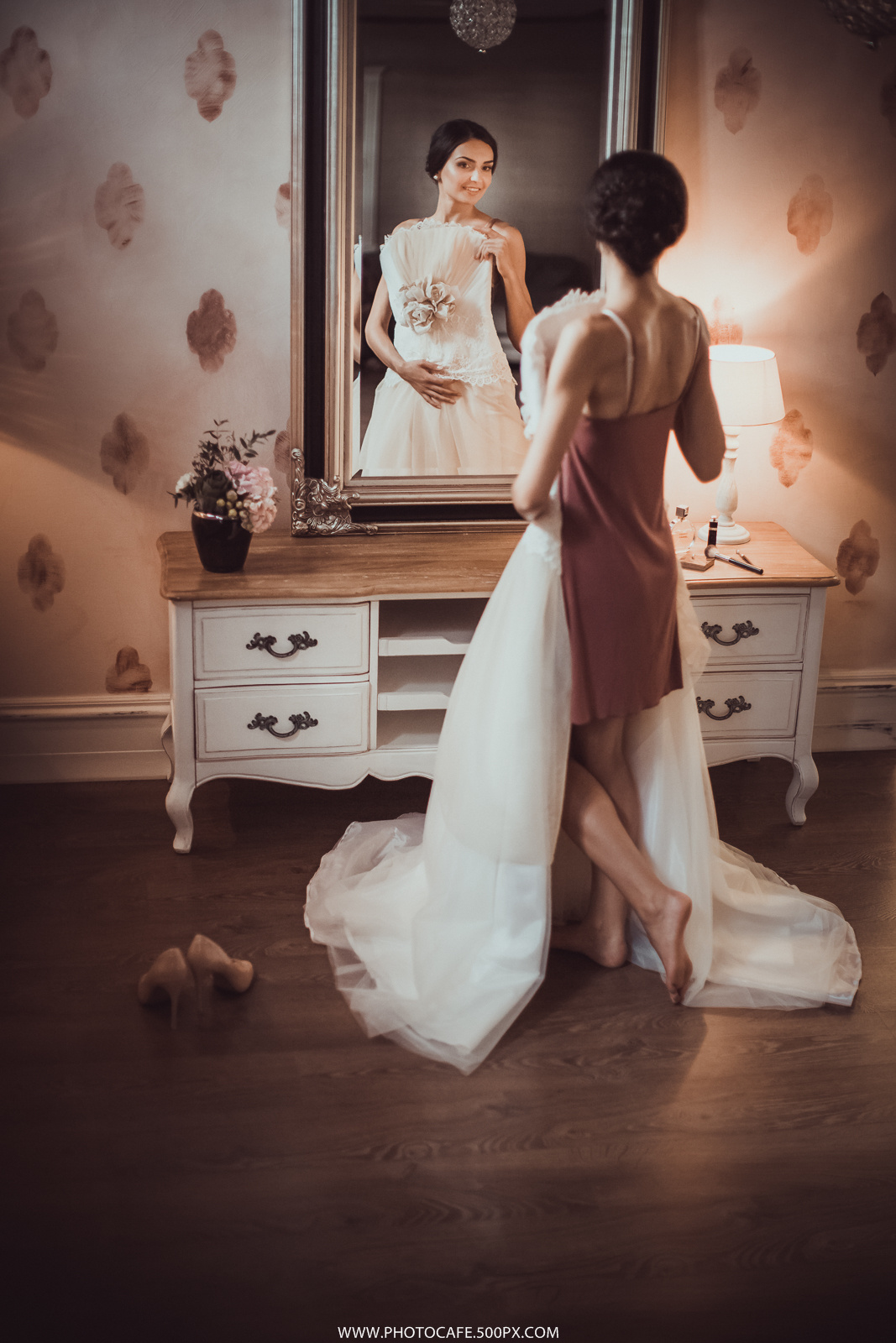 M. Creative project: morning of the bride in style Provence. Destination wedding photographer in Iceland, Spain, Italy, Greece and