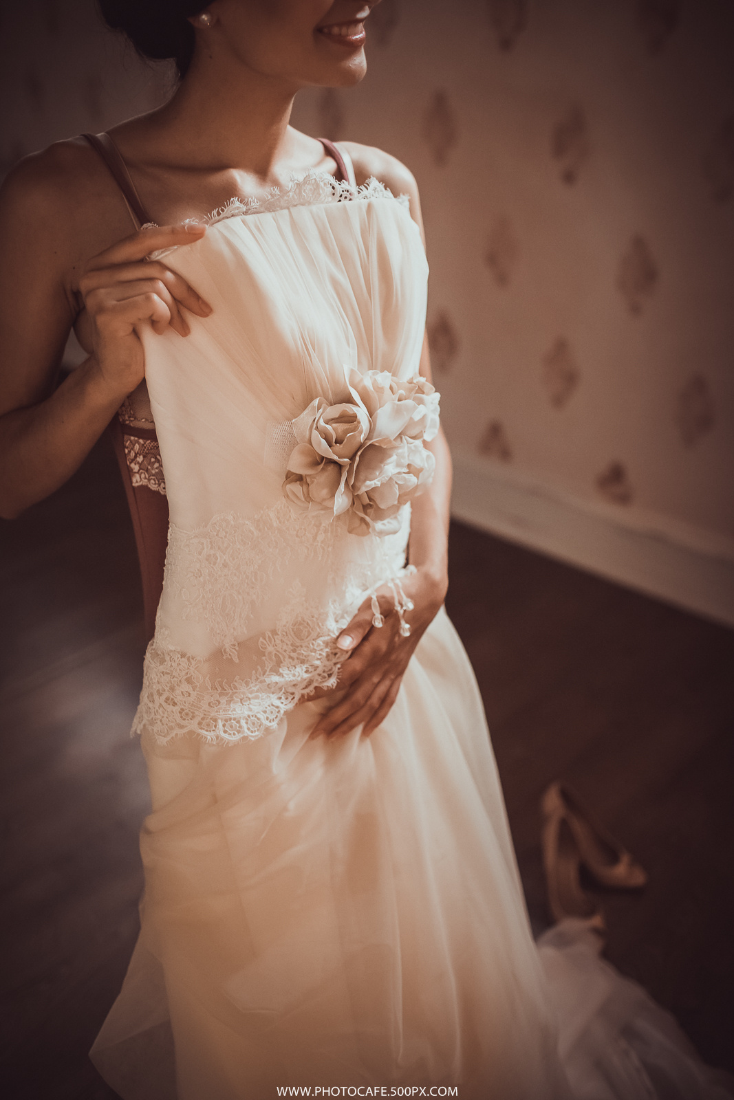 M. Creative project: morning of the bride in style Provence. Destination wedding photographer in Iceland, Spain, Italy, Greece and