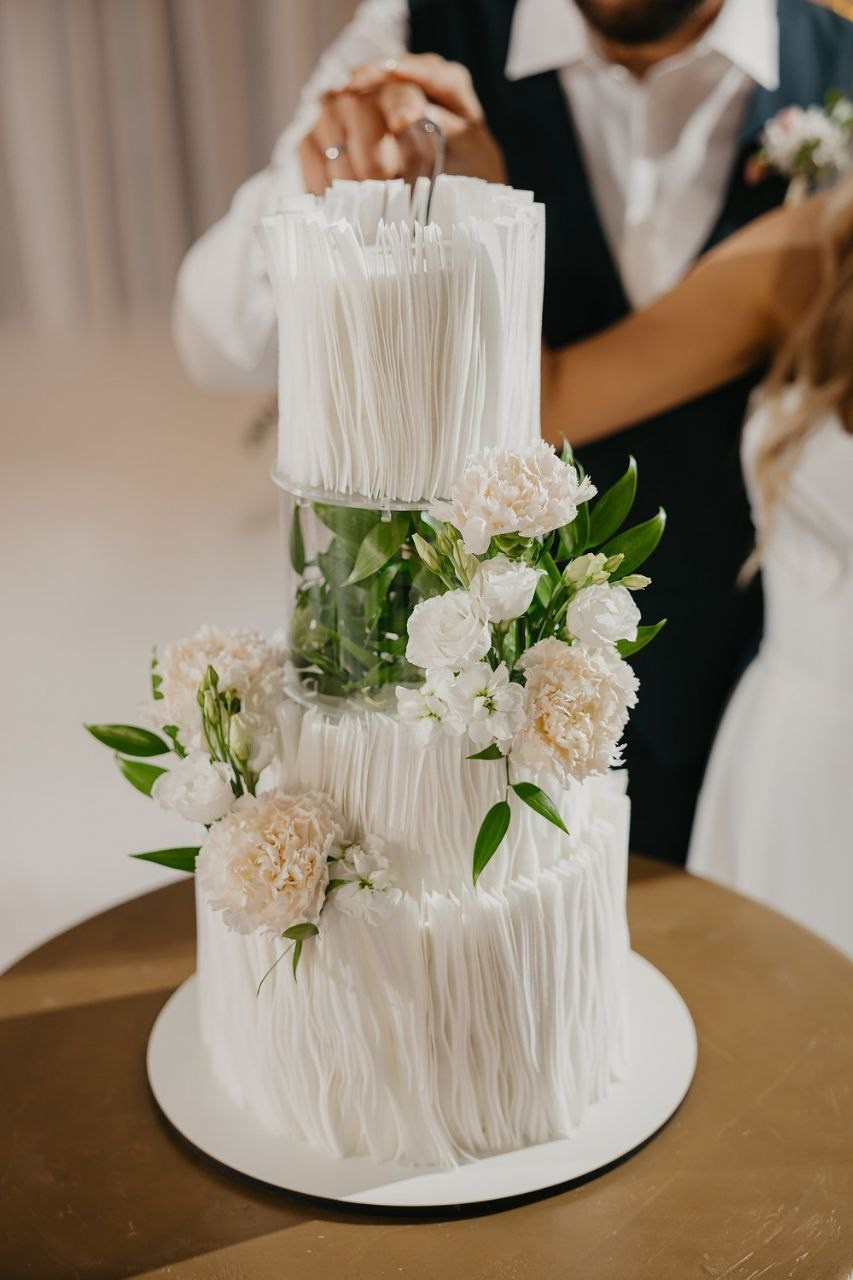 Торт Григорьева. Подрядчики и друзья сети свадебных площадок House for wedding