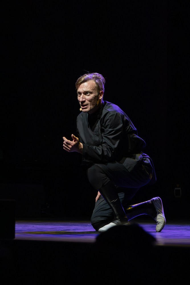 Репортаж с премьеры спектакля «Я, бабушка, Илико и Илларион» в Музыкальном театре «Градский Холл»