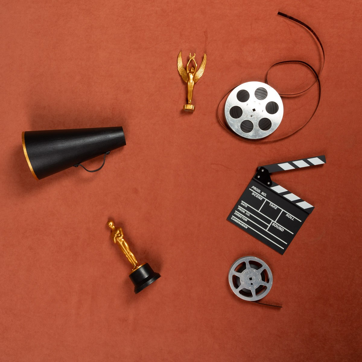 Реквизит для новорожденных и младенцев. Фотостудия Алматы. Семейная и детская фотостудия Family studio.Фотограф Алматы