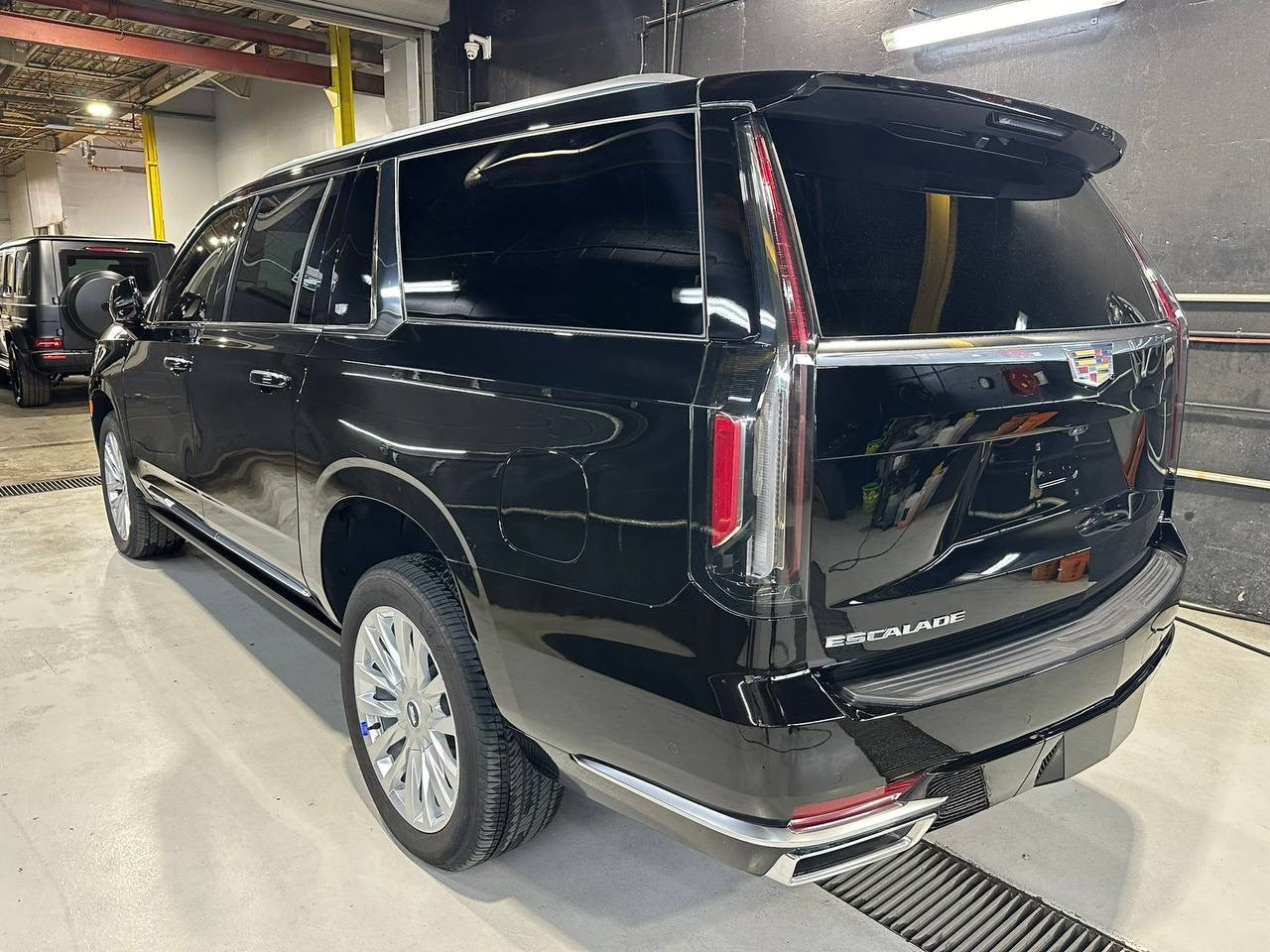 Armored car. Skyden Cars