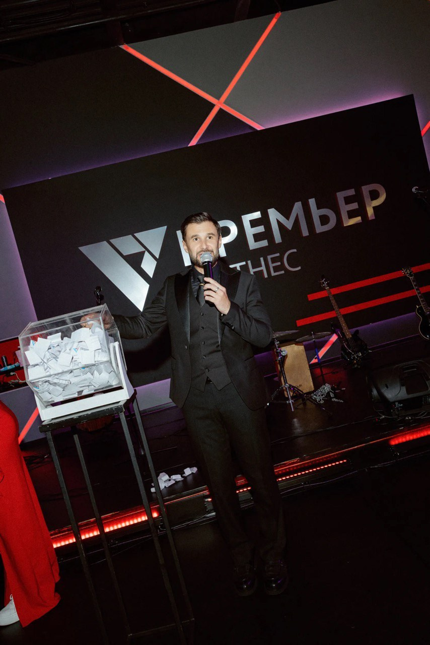 Проведение свадеб, корпоративов, дней рождений и юбилеев - Владивосток. Ведущий Дмитрий Ширяев