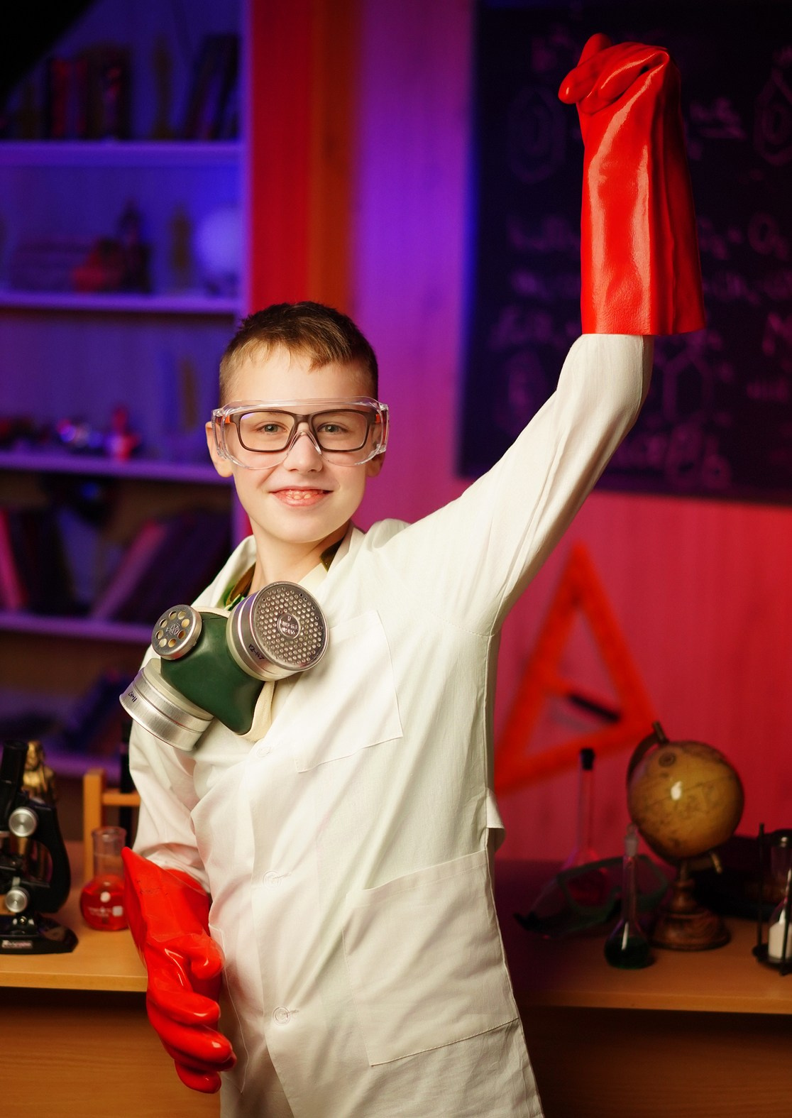 Фотосессия в стиле «Химики». GOTRA — выпускные альбомы в Тюмени