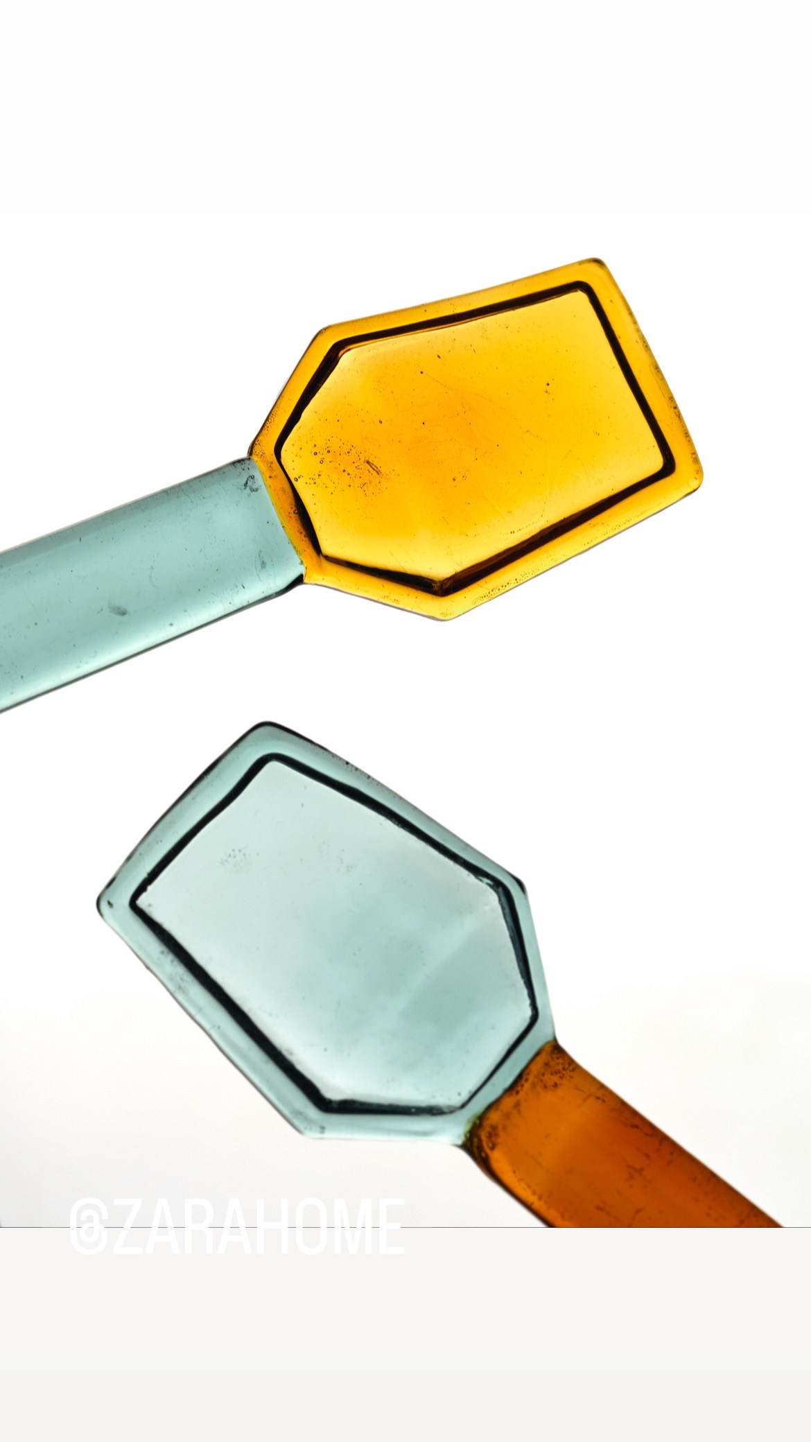 Простой имиджевый кадр изделий из стекла