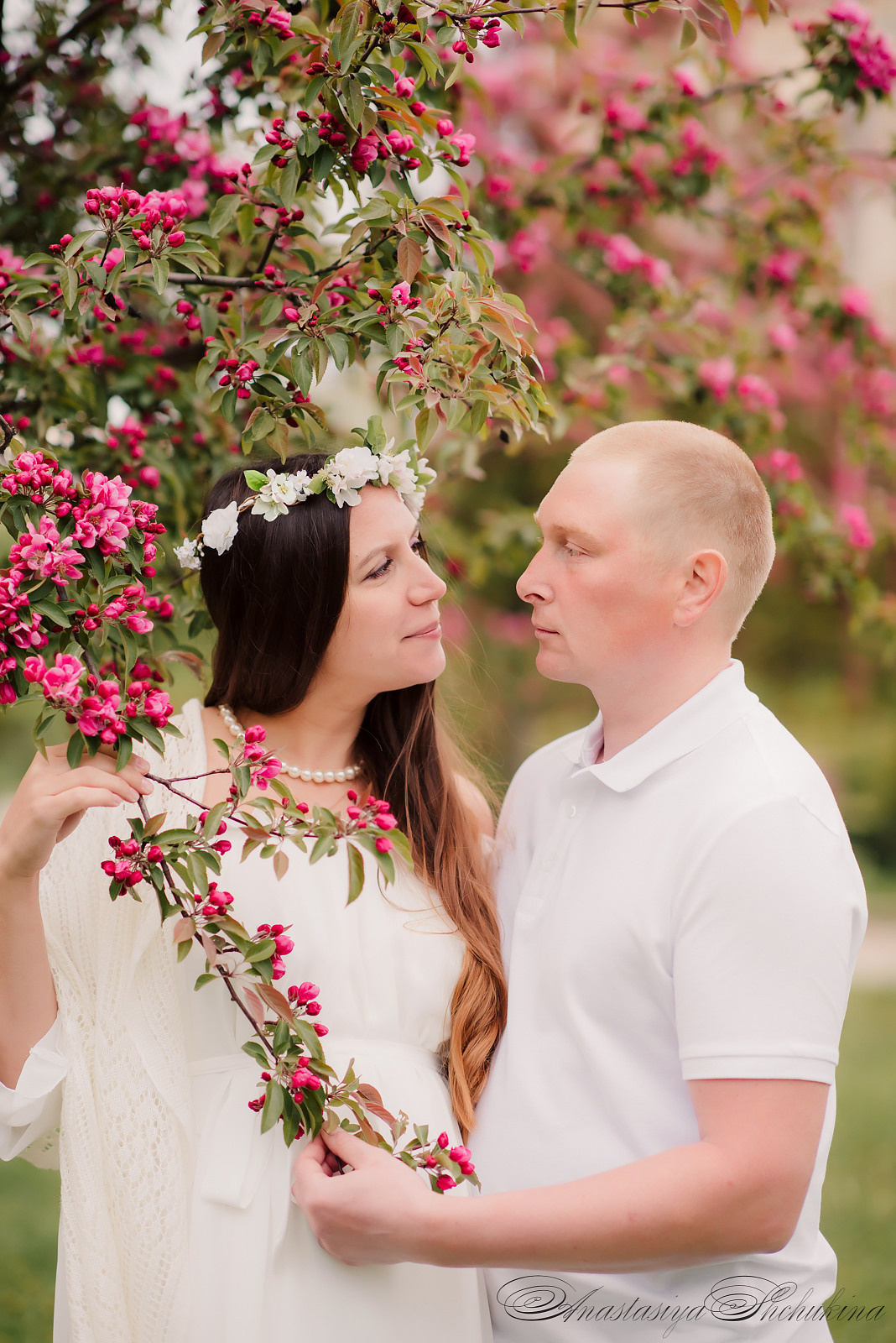 Фотосессия в яблонях в СПб, Фотосессия в цветении СПб. Семейный и Свадебный фотограф. Санкт-Петербург. Пушкин