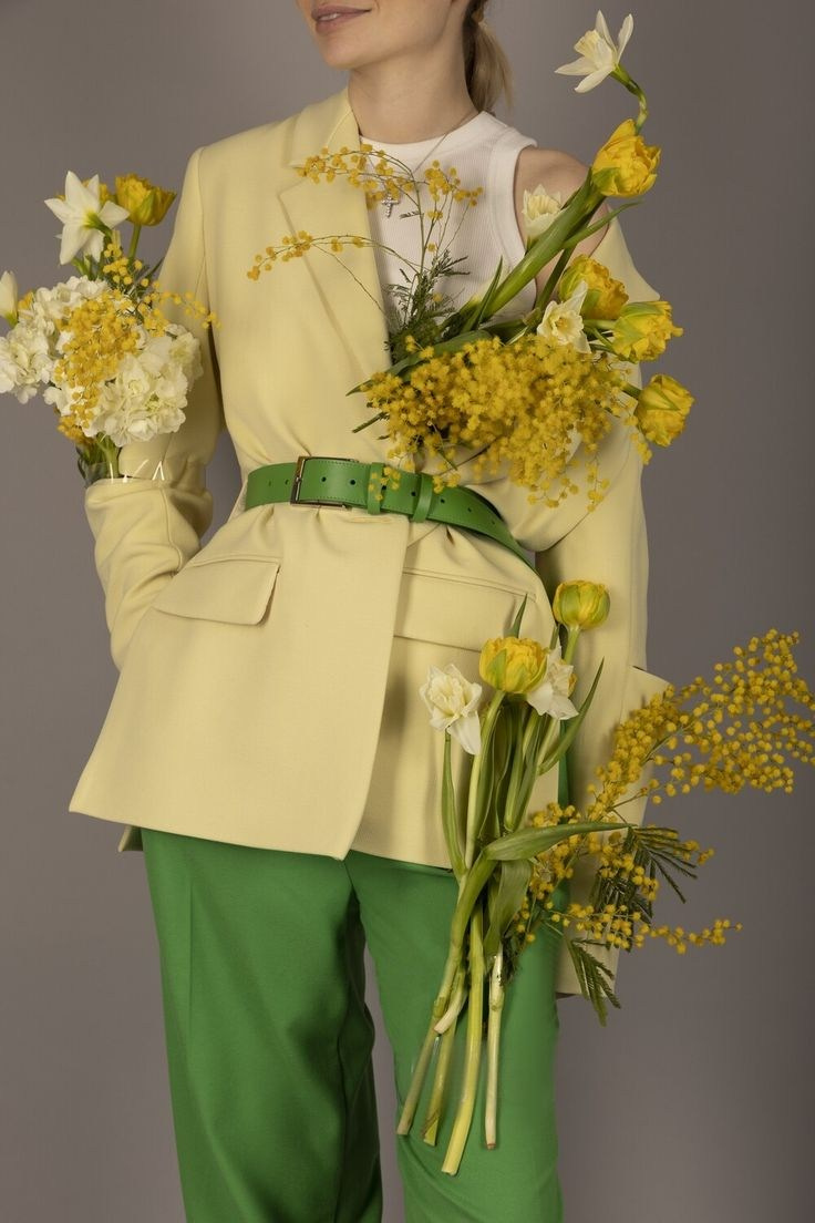 Фотосессии с живыми цветами в Железнодорожном