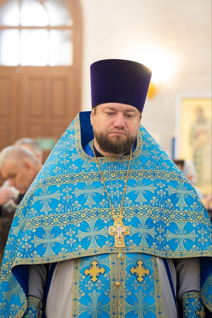 Благочинный Северо-западного округа храма принял участие в Архиерейском Богослужении В Николо-Тихвинском Соборном храме Г. САРАТОВА. Саратовское Северо-Западное благочиние