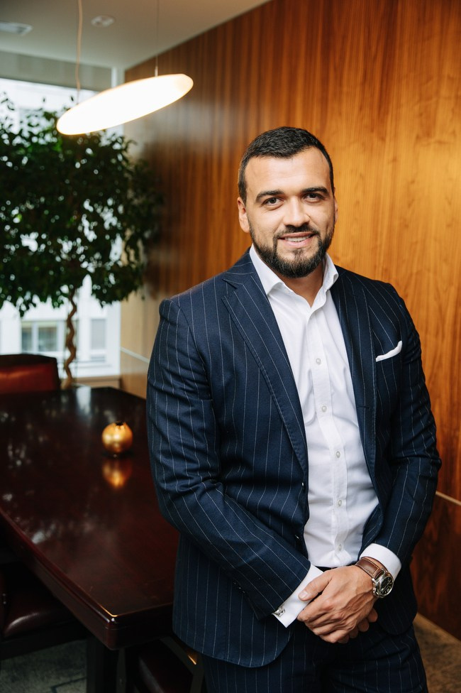 Бизнес-фотограф в Москве — Виталий Агабабян