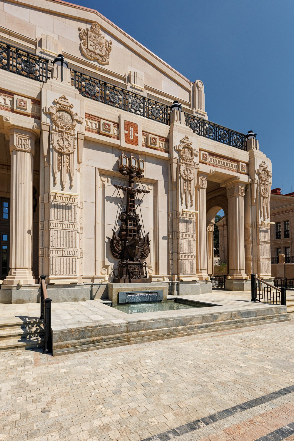 Новый Херсонес в Севастополе, гранитная облицовка Росгранит. Свадебный фотограф, фотосъемка в Крыму, Севастополе, Симферополе, Ялте