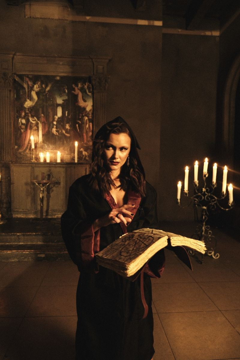 Ведьмины страсти. Кирилл Акишкин — режиссёр и фотограф | Кинестетика визуального повествования| МОСКВА