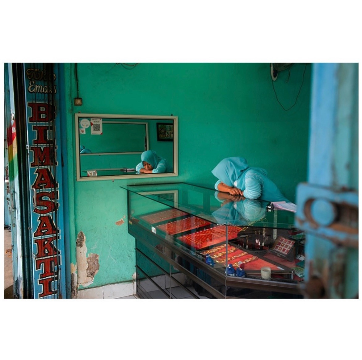 Greg Mo. STREETSAGA — уличный фотограф в Москве. Стрит, портреты, путешествия и студийная съёмка