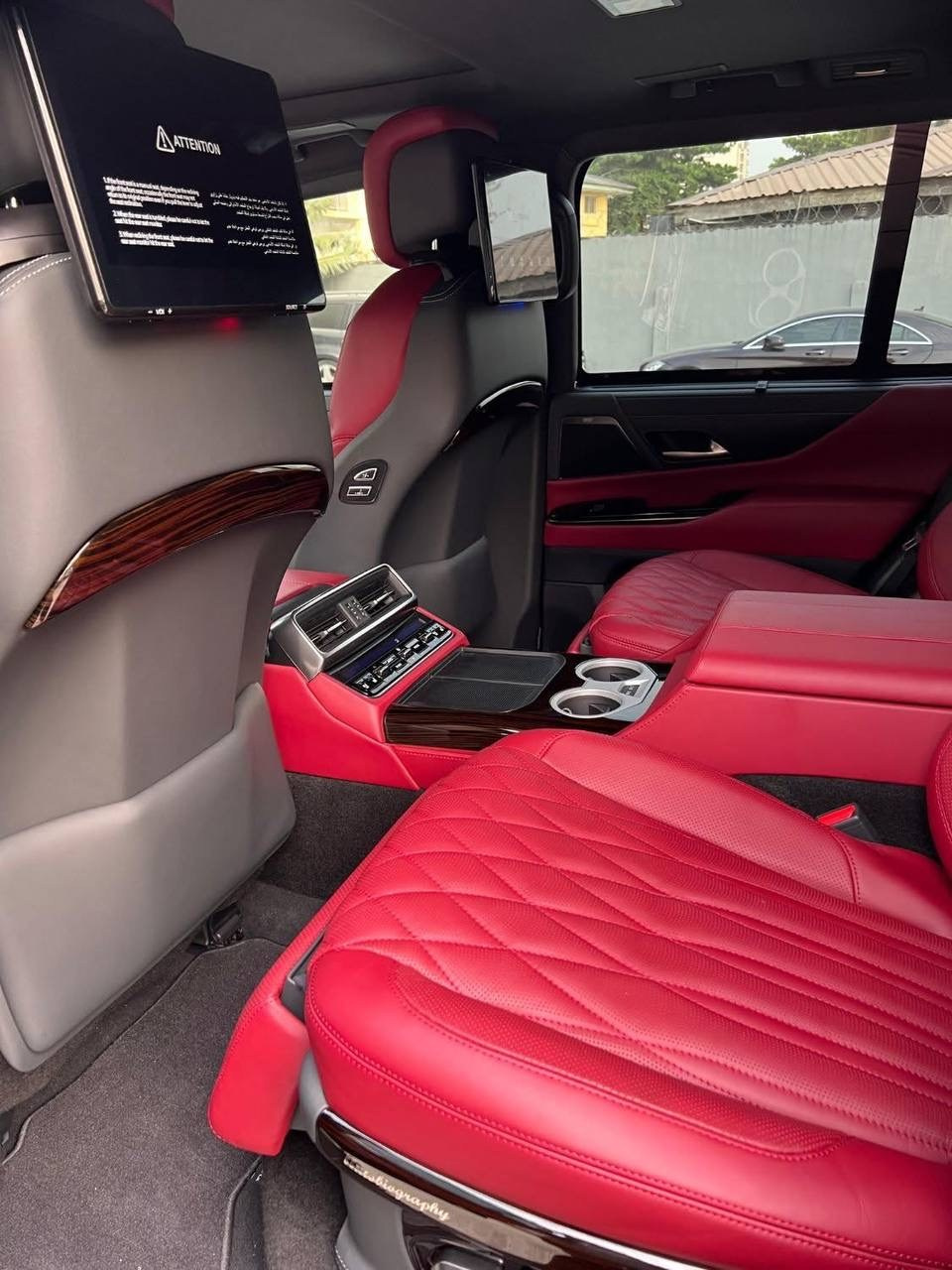 Armored car. Skyden Cars