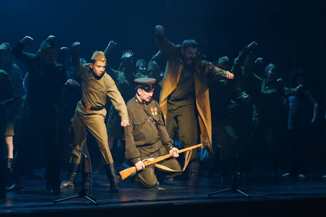 «Зори здесь тихие…». Вокалистка Мария Сиротенко