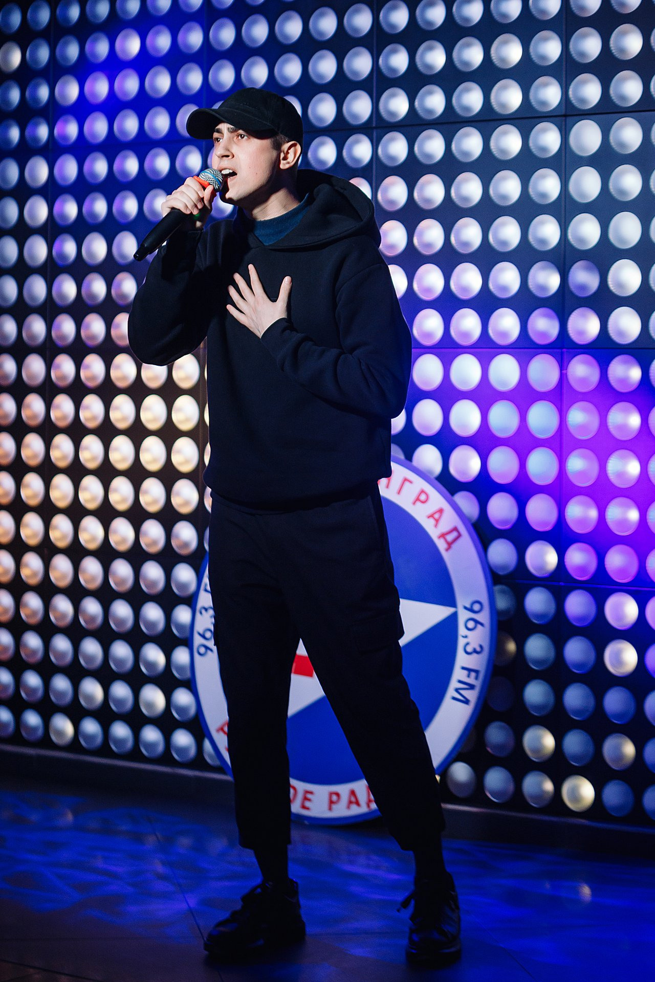 Фото репортаж с финала проекта Голос Эйфории. One Media Life: фоторепортажи, фотоотчеты с мероприятий и заведений