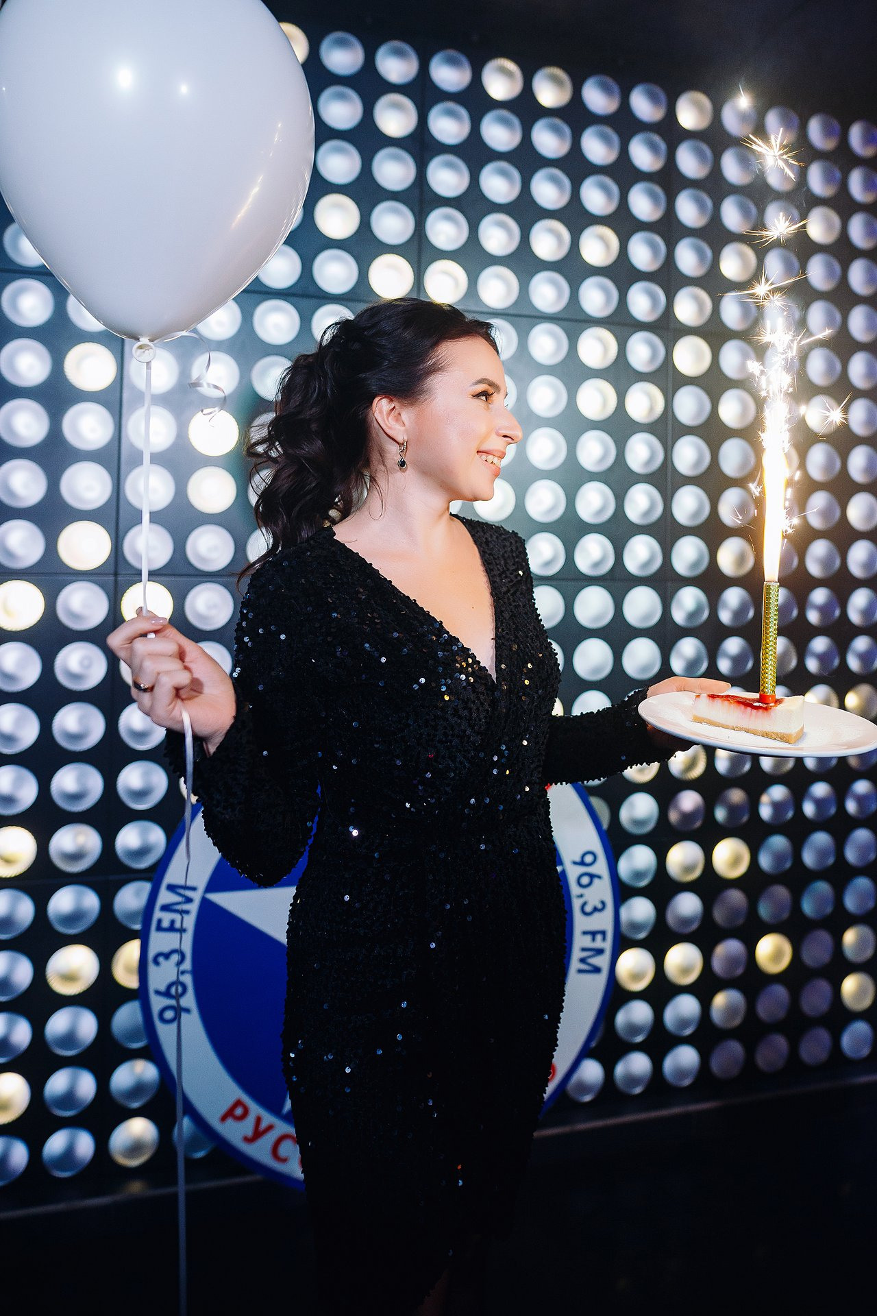 Фото репортаж из караоке клуба Эйфория. One Media Life: фоторепортажи, фотоотчеты с мероприятий и заведений