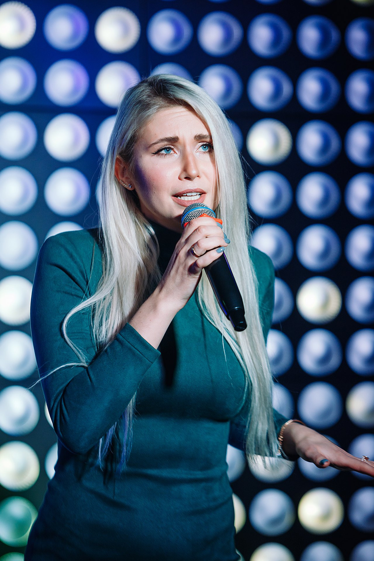 Фото репортаж с финала проекта Голос Эйфории. One Media Life: фоторепортажи, фотоотчеты с мероприятий и заведений