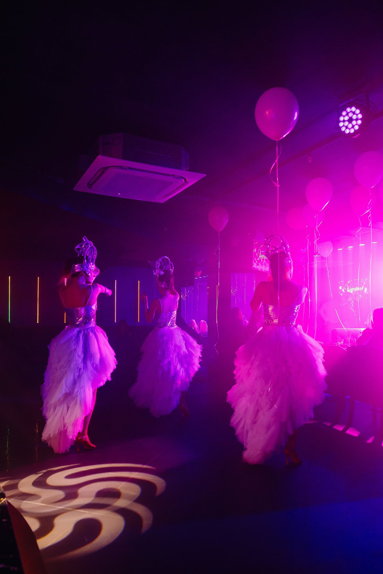 Фоторепортаж из караоке клуба Эйфория. One Media Life: фоторепортажи, фотоотчеты с мероприятий и заведений