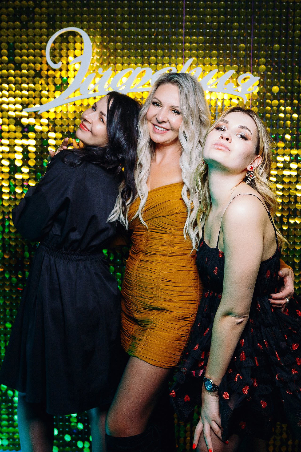 Фото репортаж из караоке клуба Эйфория. One Media Life: фоторепортажи, фотоотчеты с мероприятий и заведений