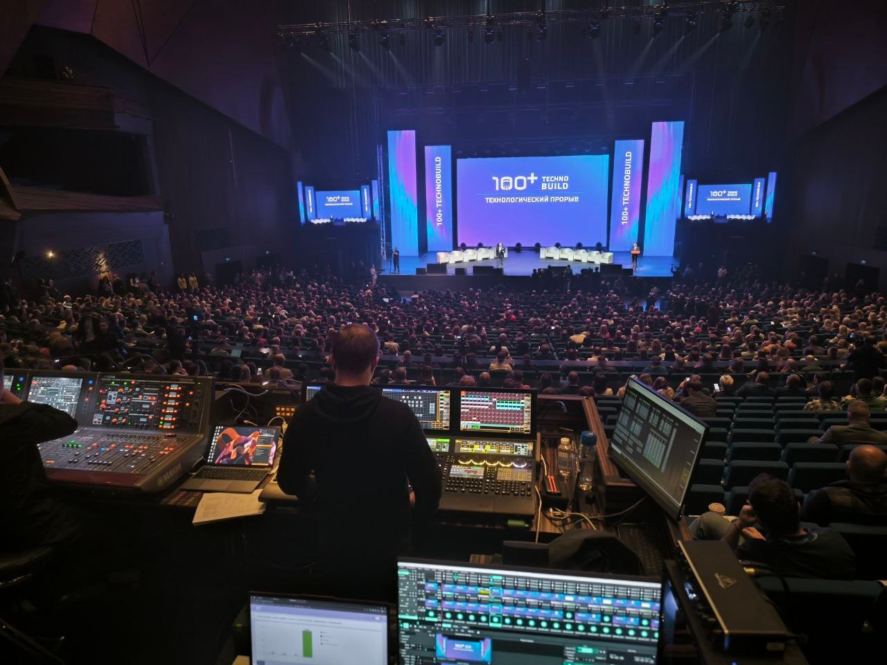 100+ TechnoBuild 2025. Video Crew