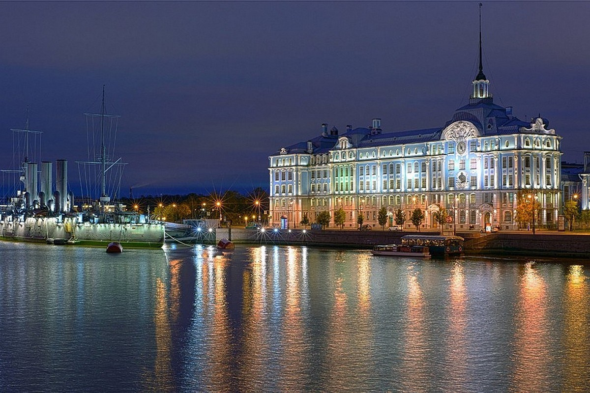 Авторская экскурсия Питер не спит
