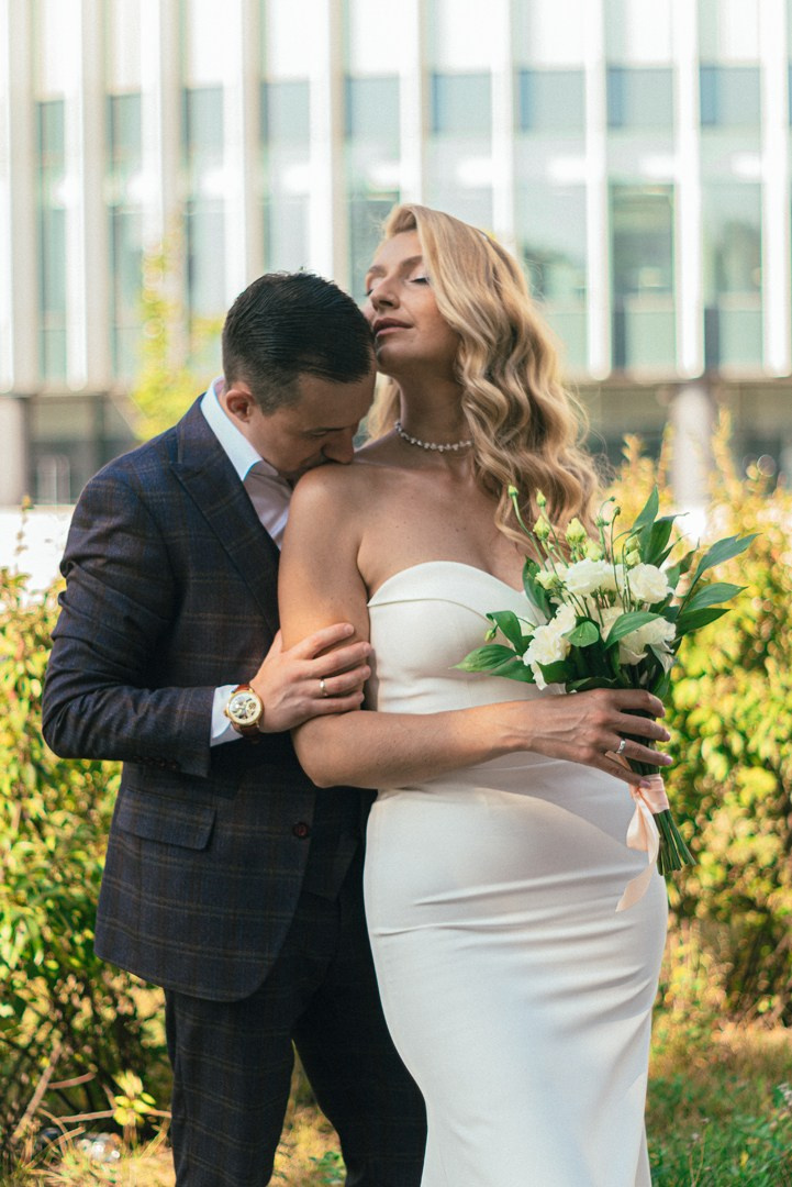 Свадебная фотосъемка в кабриолете в Москве. Жуков Илья свадебный фотограф в Москве