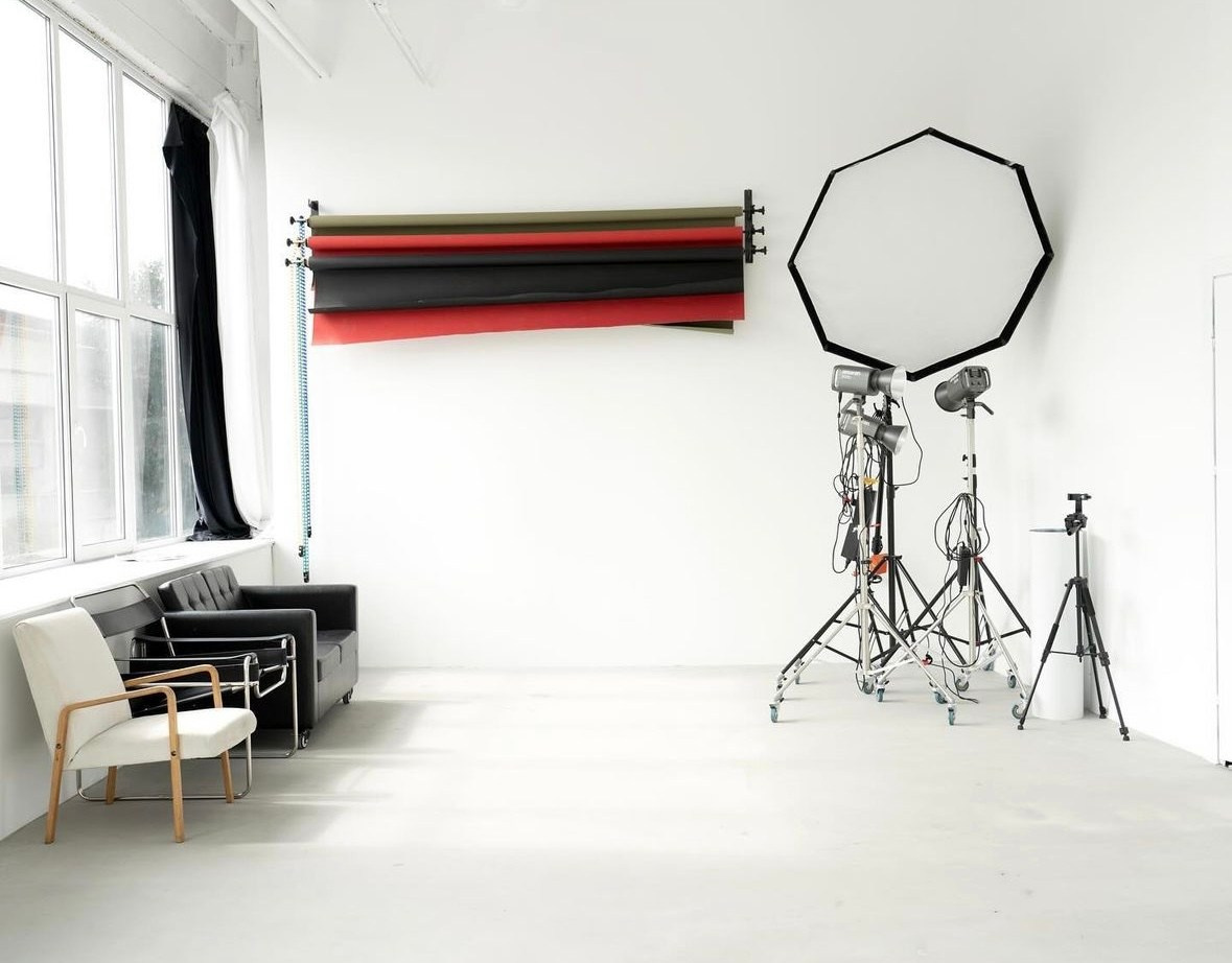 ID14 — фотостудия для стильных съёмок в Минске. Фотограф в Минске Людмила Дутко