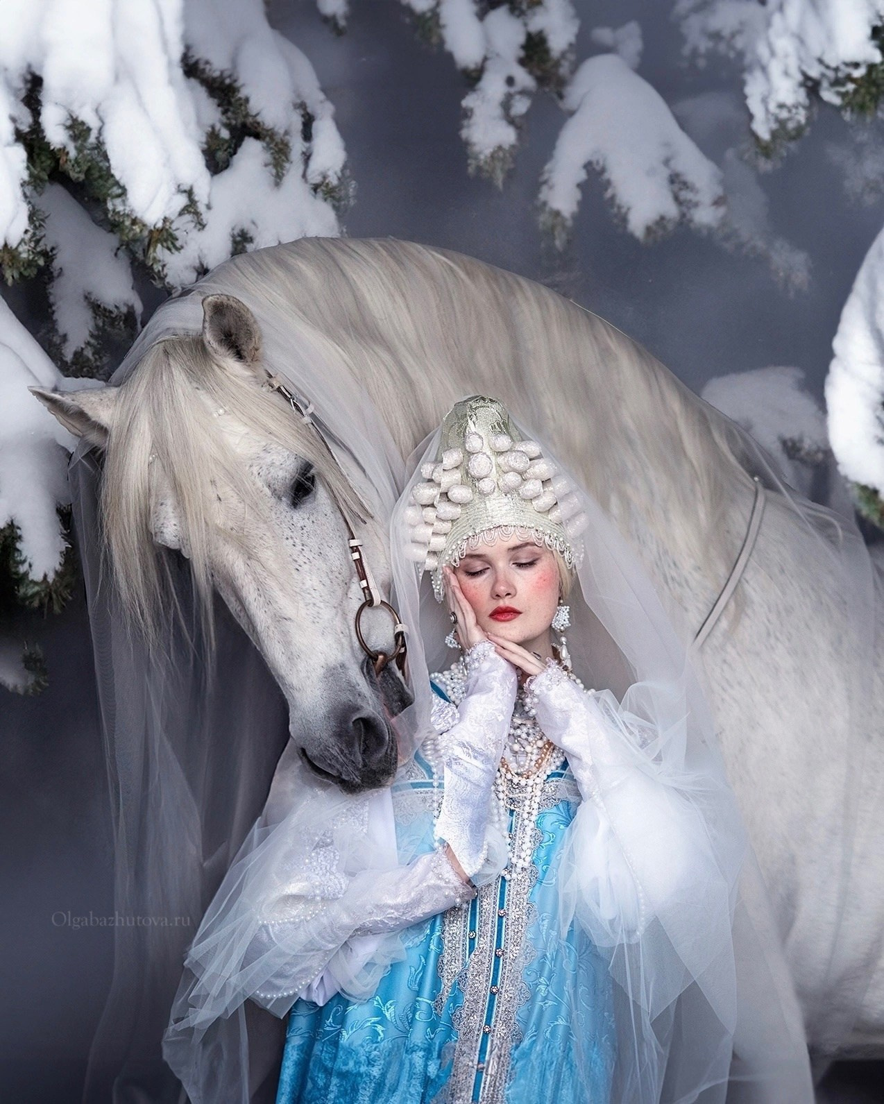 Ольга Бажутова конный и портретный фотограф в Москве