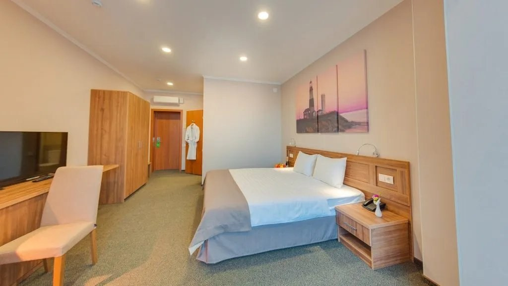 Лучшие отели в Новочеркасске для фотосъемки свадебных сборов