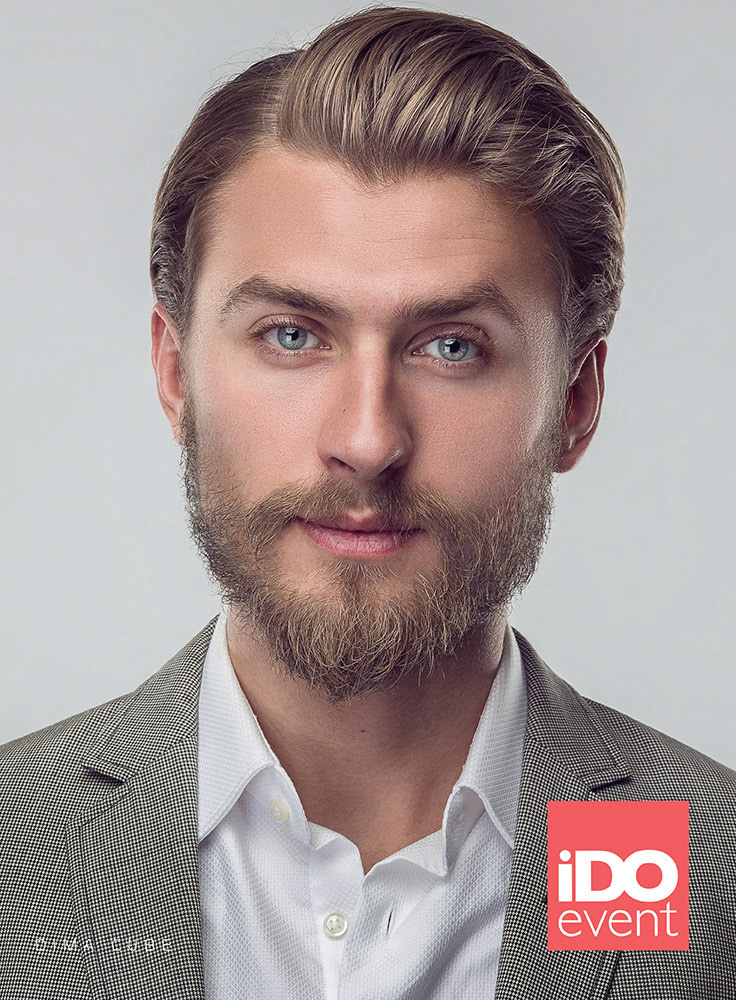 Business portrait photo session Moscow. Advertising, fashion photographer Dima Cube Moscow, Europe